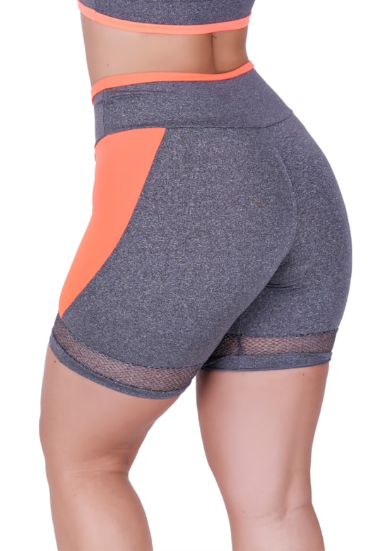 Bermuda fitness com detalhes em tela e neon laranja com mescla
